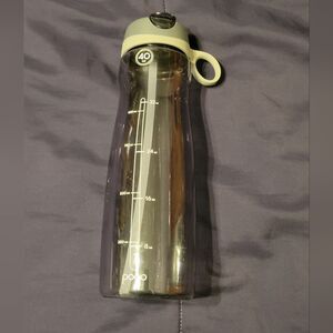 POGO 40 OZ WATER BOTTLE.